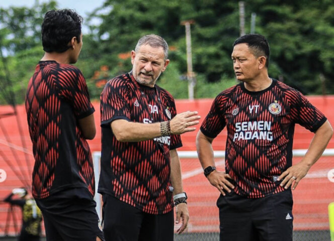 
Masalah Teknis Mengganggu Kehadiran Penggemar di Stadion Galgenwaard