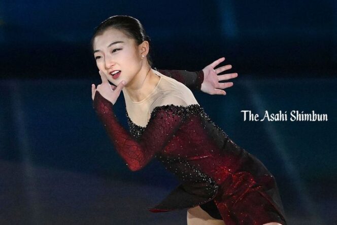 
Kaori Sakamoto Menghadapi Ketakutan, Tampil Memukau di Program Pendek Olimpiade Terakhirnya