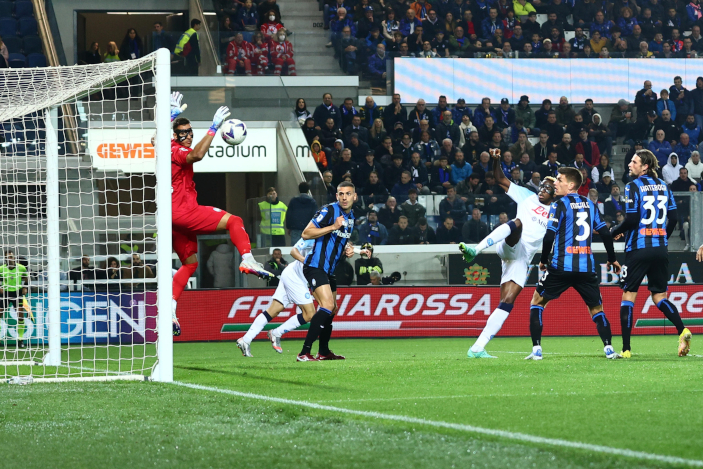 Pemain Napoli Tampil Cemerlang dalam Laga Kontra Atalanta